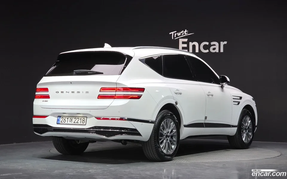 Genesis GV80 2.5T 2WD 2024 — миниатюра 2