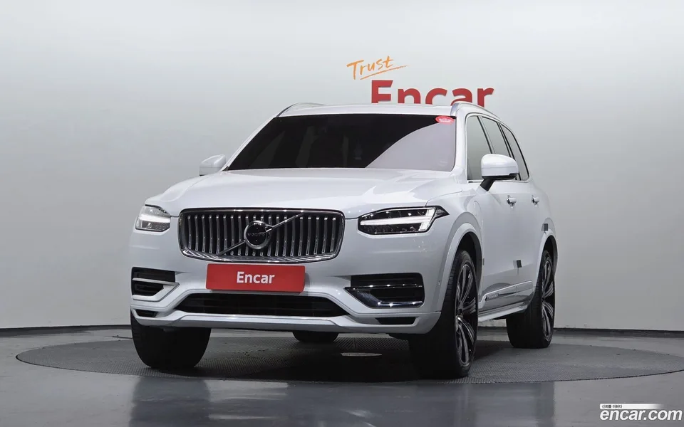 Volvo XC90 T8 2022 — миниатюра 3