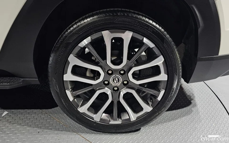 KG Mobility Torres 1.5 2WD 2022 — миниатюра 5
