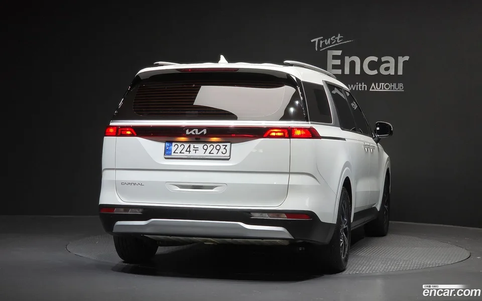 Kia Carnival 9 2023 — миниатюра 4