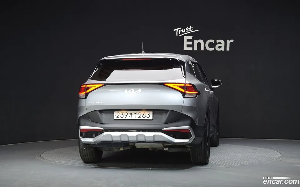 Kia Sportage 2.0 2WD 2023 — миниатюра 4