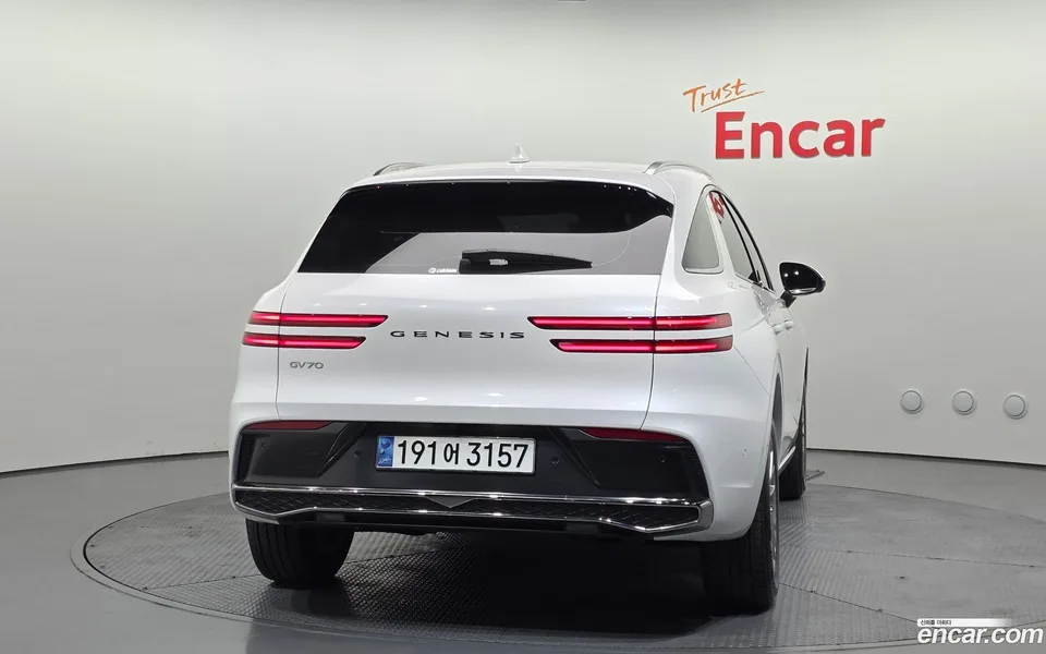Genesis GV70 2.5T 2WD 2024 — миниатюра 4