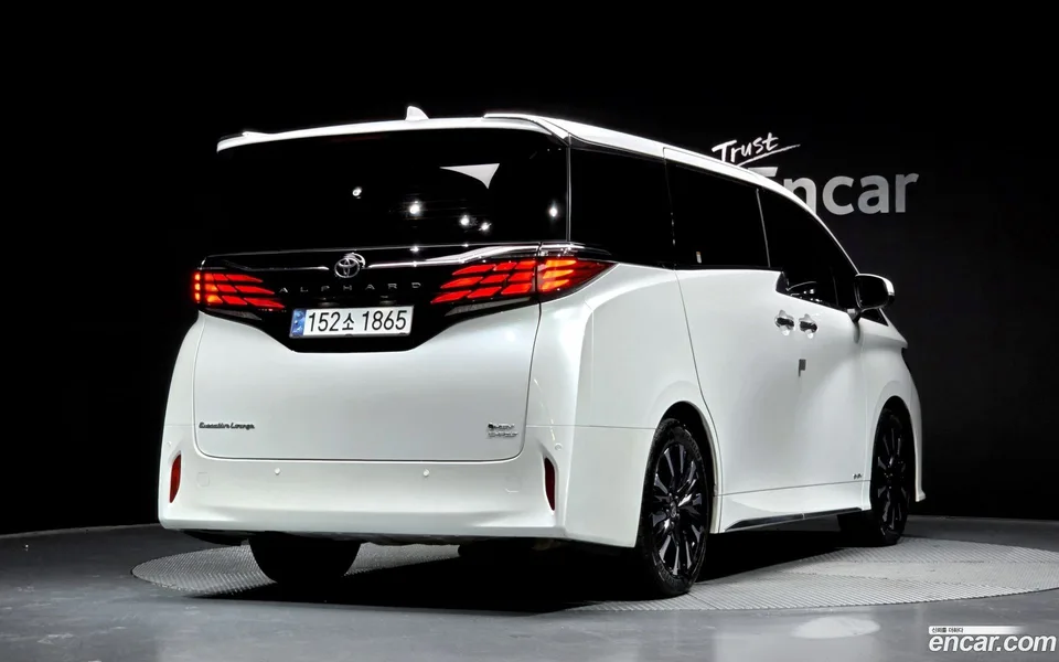 Toyota Alphard 2.5 HEV AWD 2024 — миниатюра 2