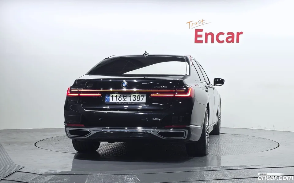 BMW 7 Series 730d xDrive 2022 — миниатюра 4