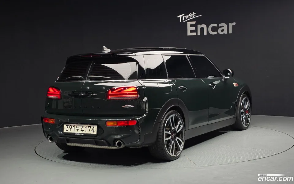 MINI Cooper S Clubman JCW 2023 — миниатюра 2