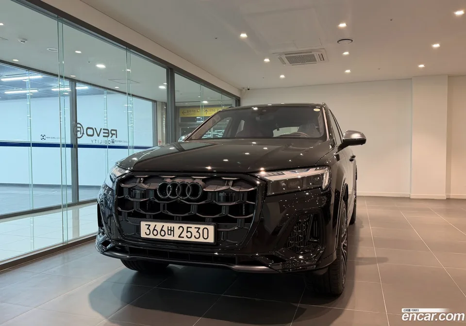 Audi SQ7 (4M) 4.0 TFSI 2026 — миниатюра 3