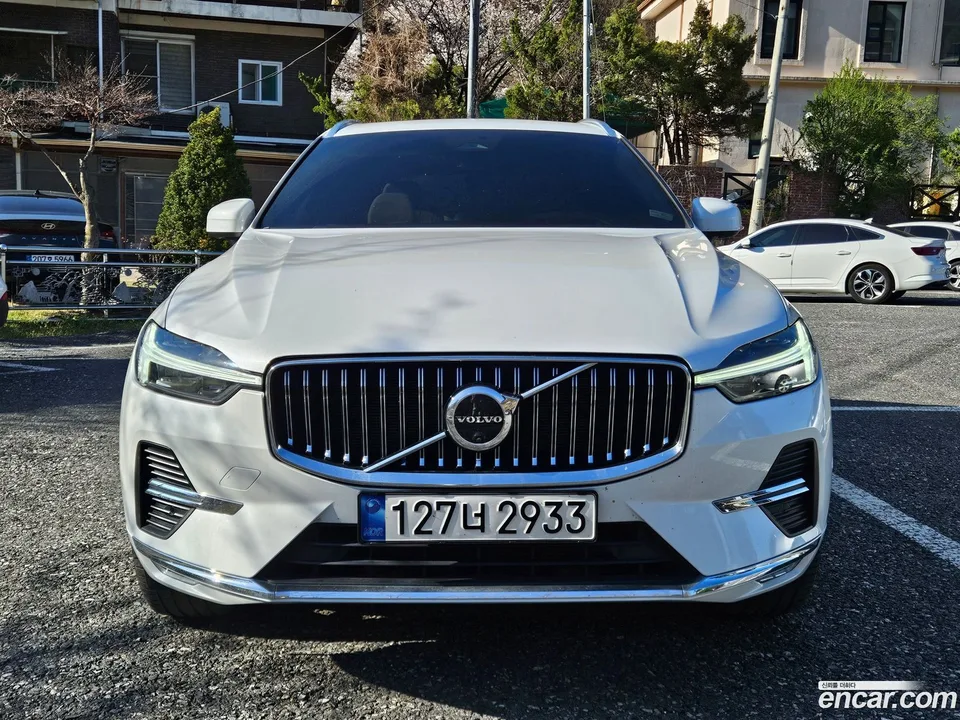 Volvo XC60 B5 2023 — миниатюра 3