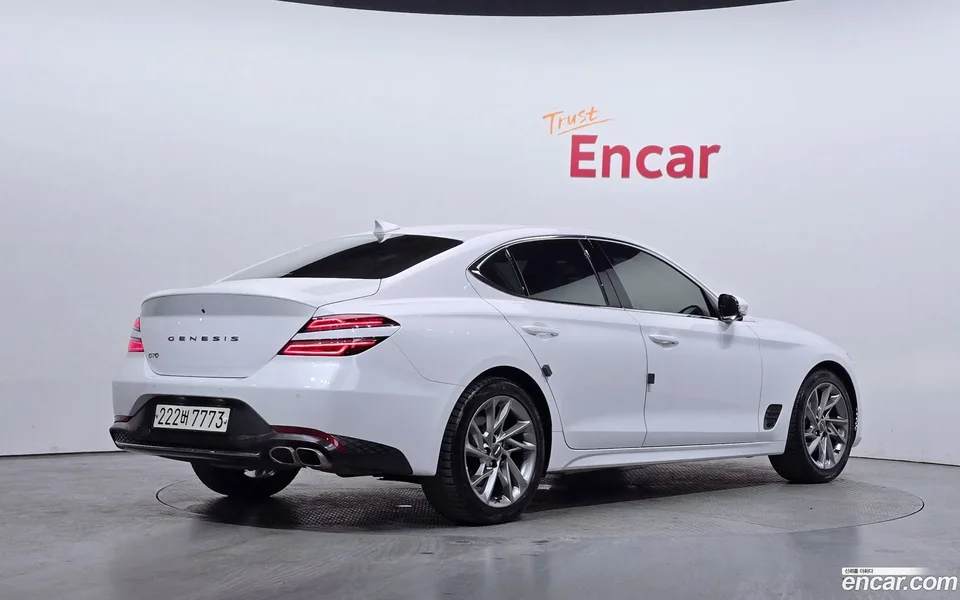 Genesis G70 2.0T 2WD 2022 — миниатюра 2