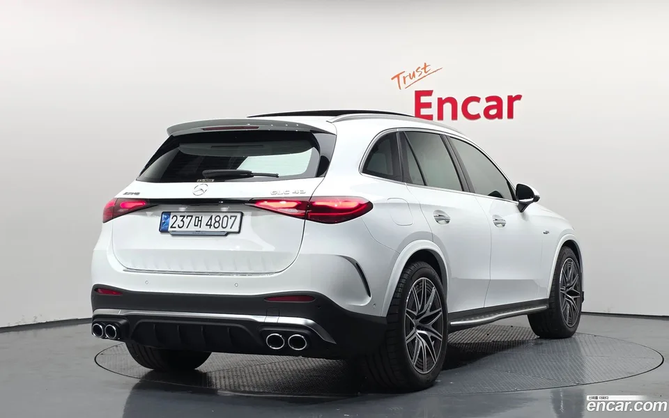 Mercedes-Benz GLC-Class AMG GLC43 4MATIC 2024 — миниатюра 2