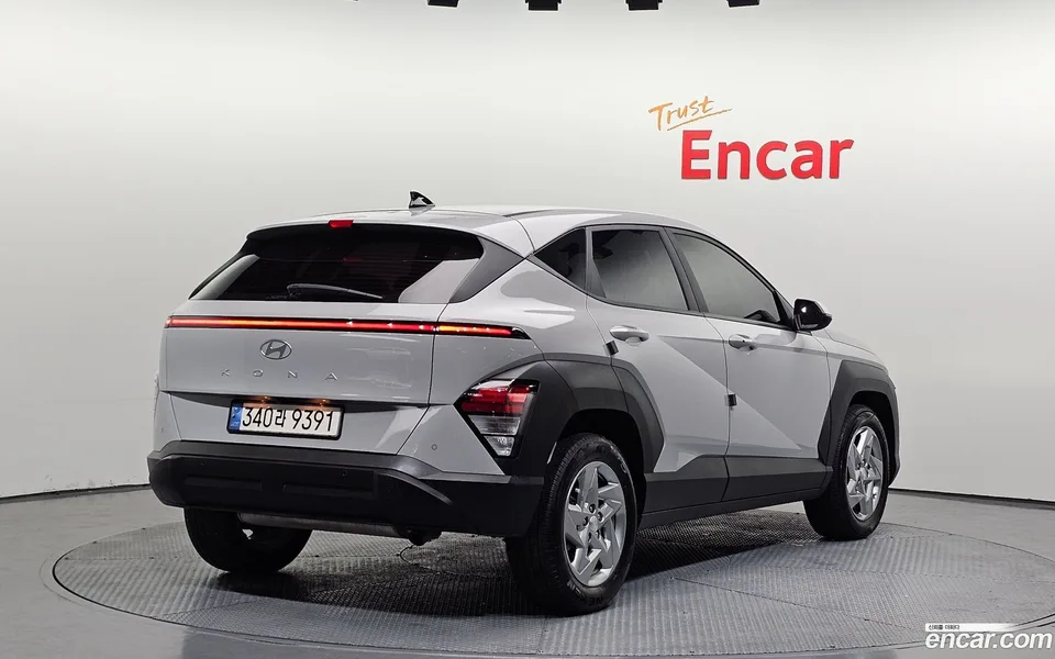Hyundai Kona 1.6 2WD 2023 — миниатюра 2