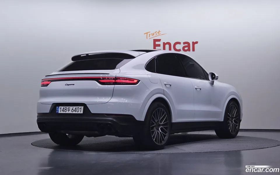 Porsche Cayenne 3.0 2023 — миниатюра 2