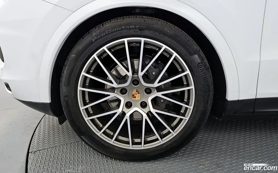Porsche Cayenne 3.0 2023 — миниатюра 5