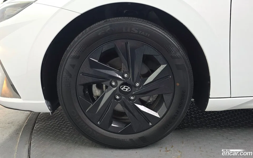 Hyundai Avante 1.6 2022 — миниатюра 5