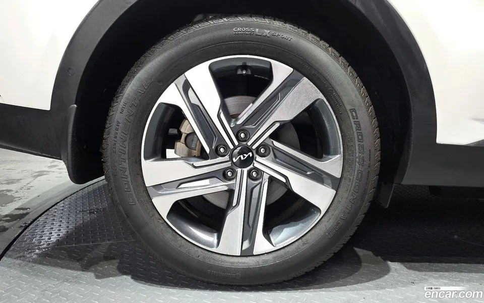Kia Sorento HEV 1.6 2WD 2022 — миниатюра 5