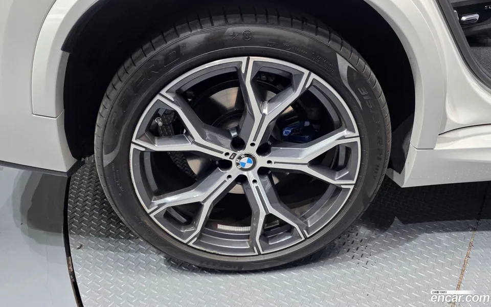 BMW X5 xDrive 40i M 2024 — миниатюра 5