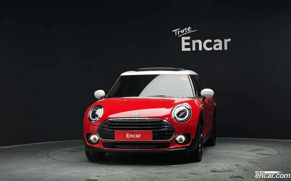 MINI Cooper Clubman 2023 — миниатюра 3