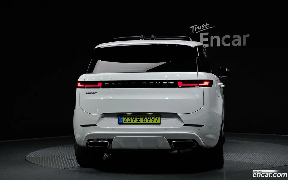 Land Rover Range Rover Sport P550E HSE 2025 — миниатюра 4