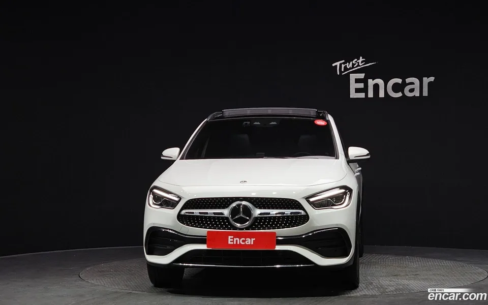 Mercedes-Benz GLA-Class GLA250 4MATIC 2022 — миниатюра 3