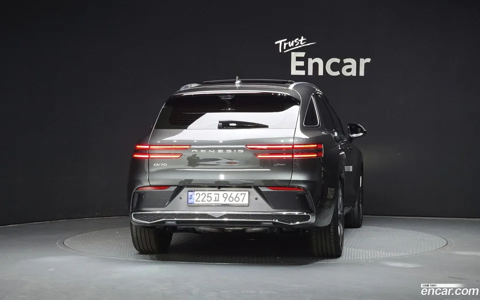 Genesis GV70 2.5T AWD 2024 — миниатюра 4