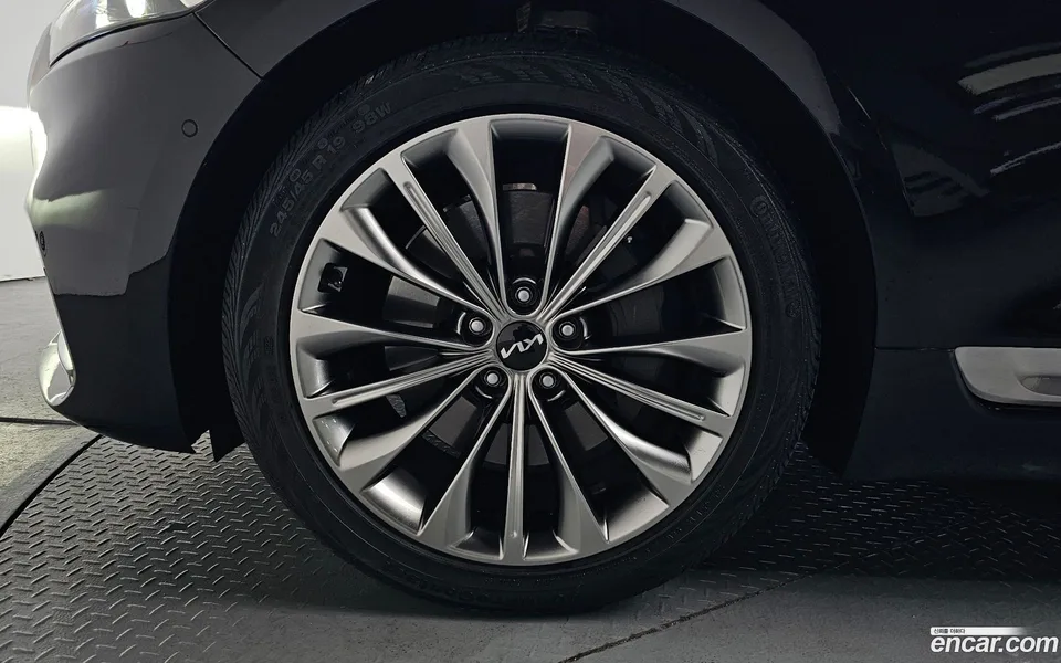 Kia K9 3.8 GDI AWD 2023 — миниатюра 5