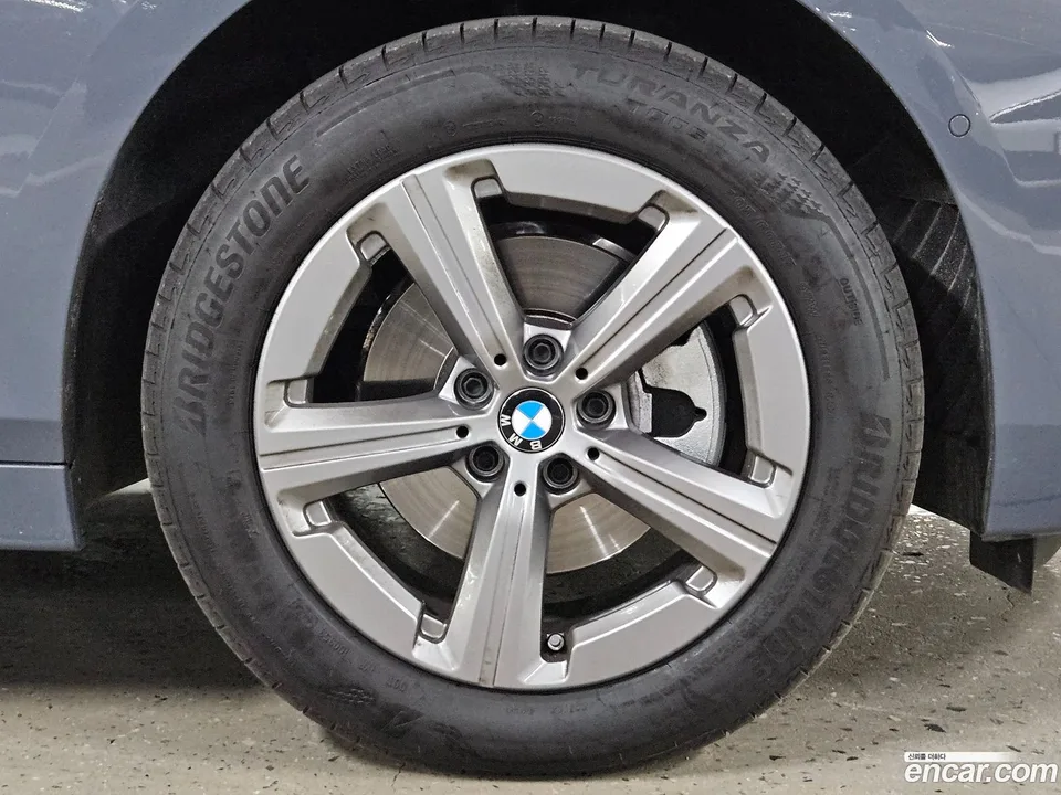 BMW 2 Series Active Tourer 218d 2025 — миниатюра 5