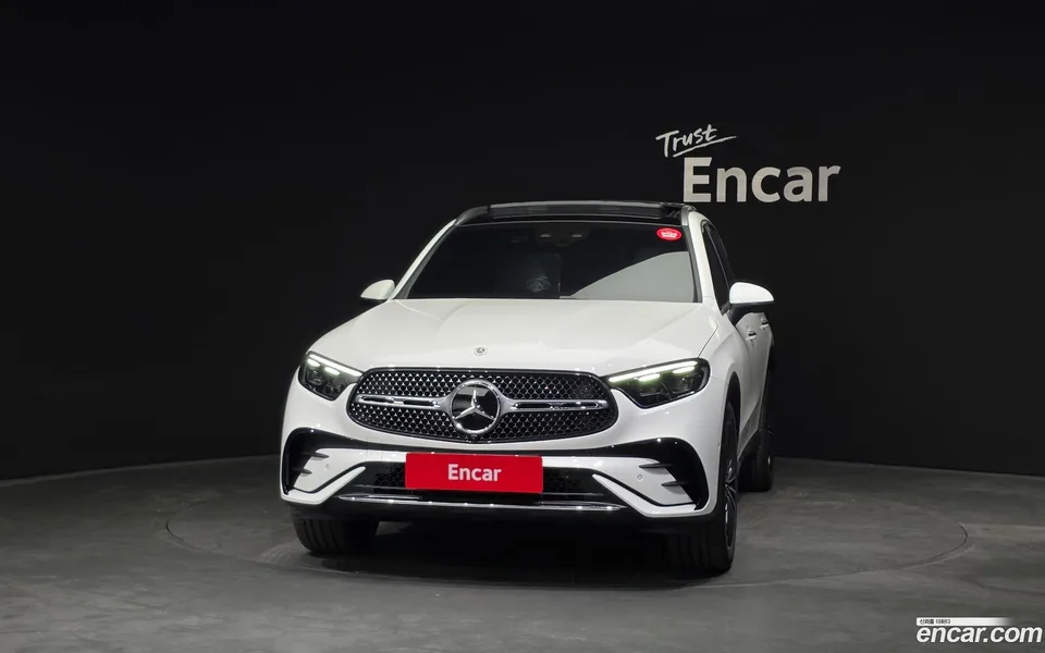 Mercedes-Benz GLC-Class GLC300 4MATIC 2026 — миниатюра 3