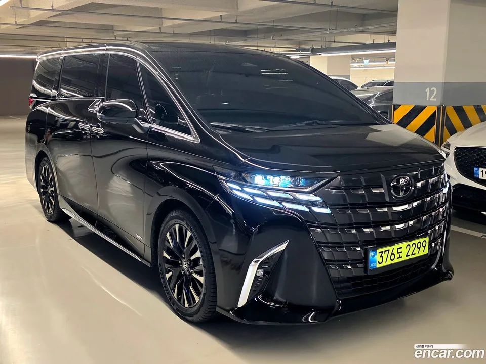 Toyota Alphard 2.5 HEV AWD 2024 — миниатюра 2