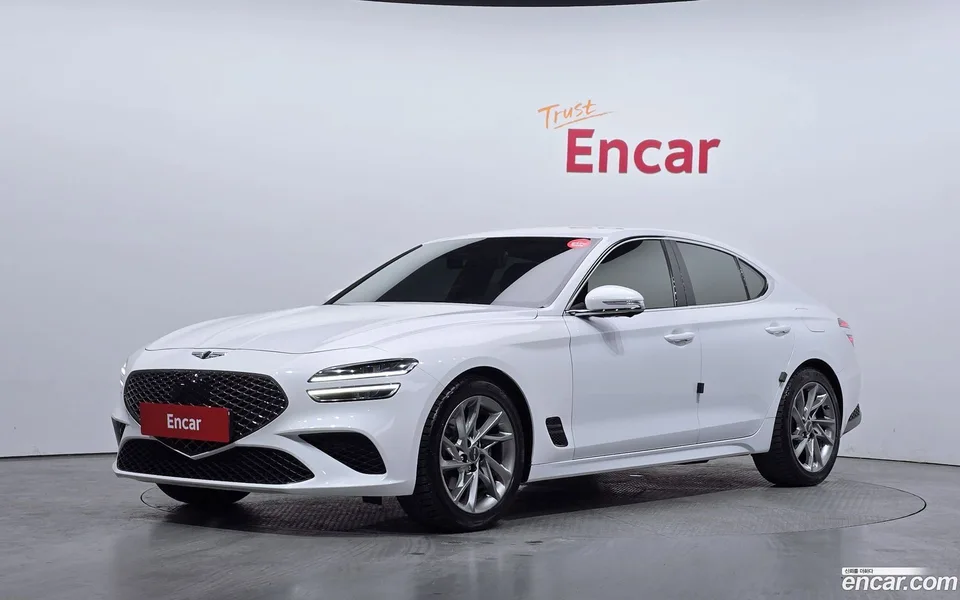 Genesis G70 2.0T 2WD 2022 — фото 1, купить с доставкой в Москву