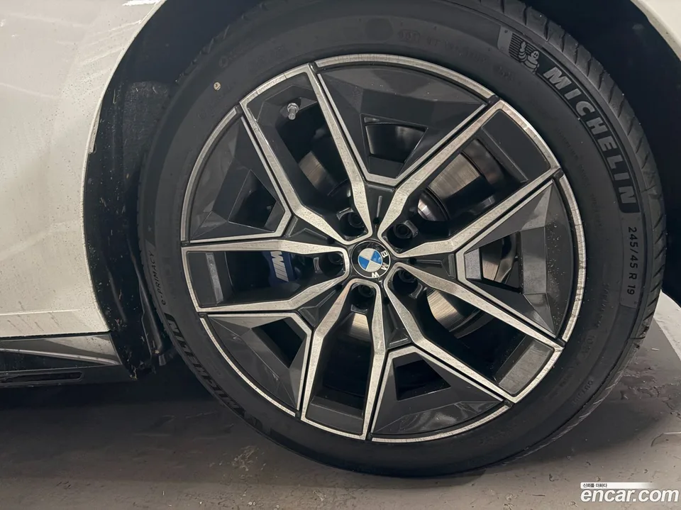 BMW 5 Series 520i M 2025 — миниатюра 5