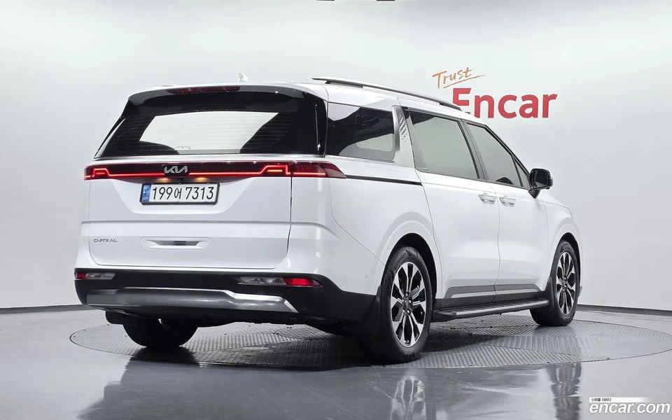 Kia Carnival 7 2022 — миниатюра 2
