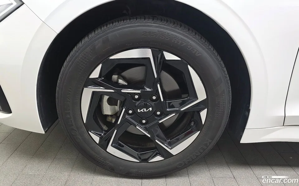 Kia K5 2.0 LPi 2024 — миниатюра 5