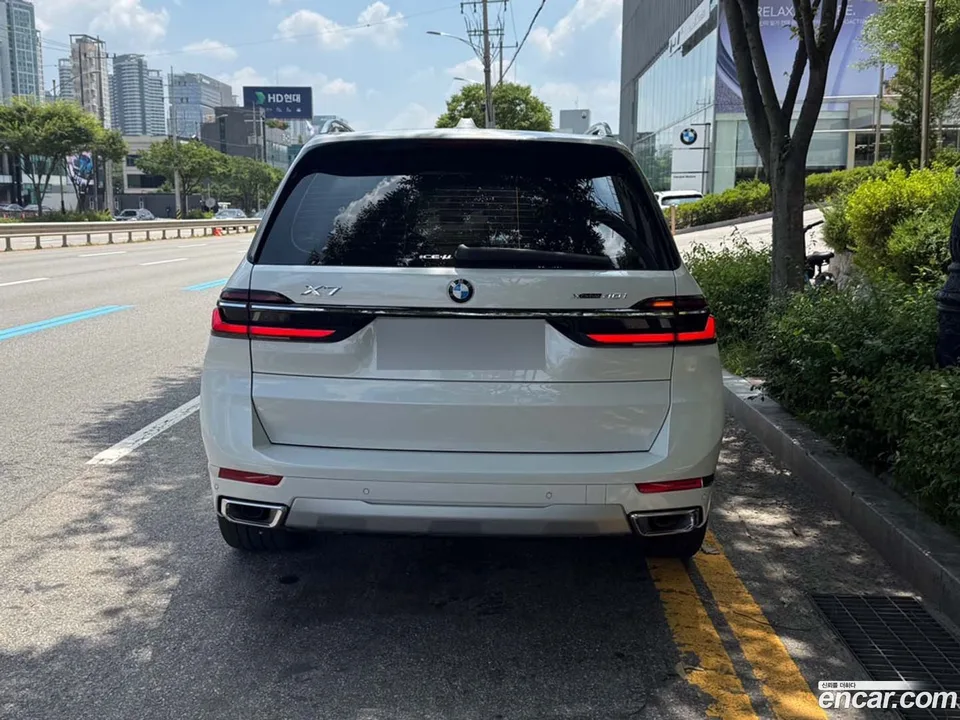 BMW X7 xDrive 40i 6 2025 — миниатюра 4