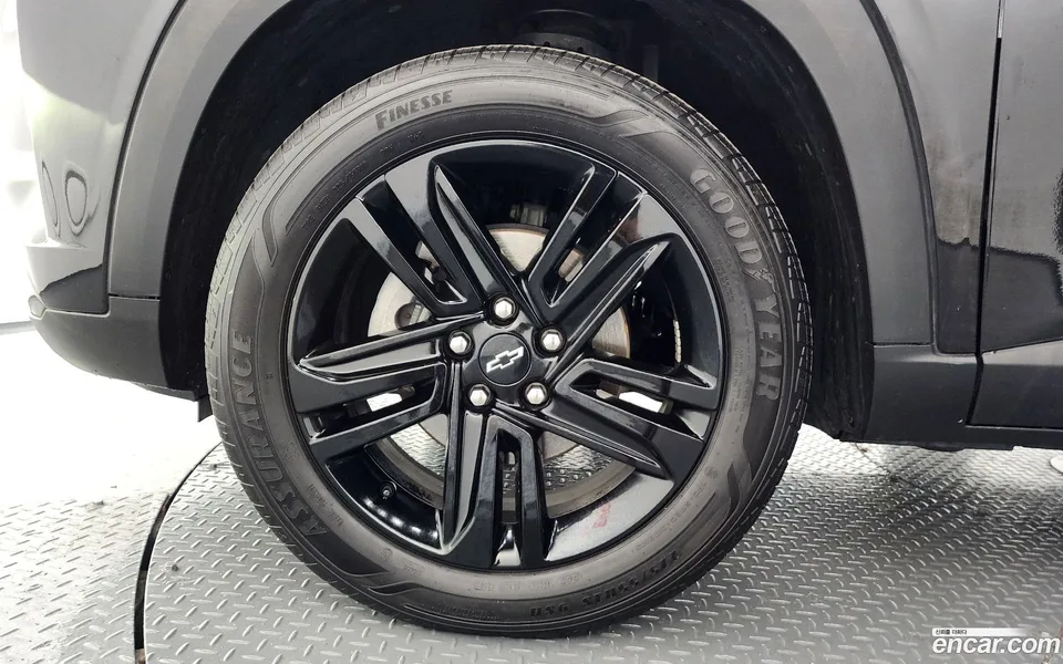 Chevrolet Trax Crossover 1.2 ACTIV 2023 — миниатюра 5