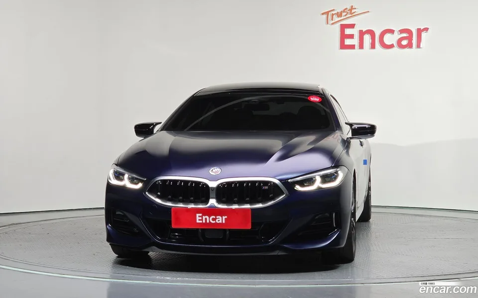 BMW 8 Series M850i xDrive 2022 — миниатюра 3