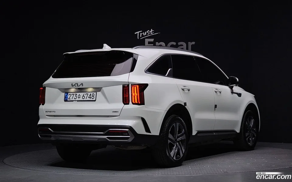 Kia Sorento HEV 1.6 2WD 2023 — миниатюра 2