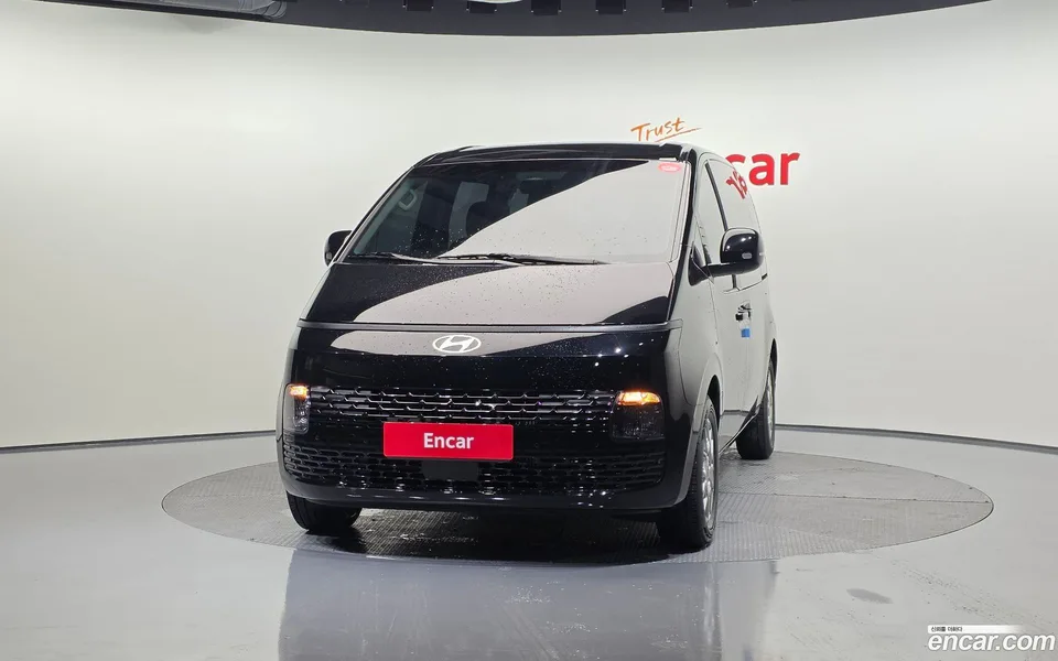 Hyundai Staria HEV 1.6 9 2025 — миниатюра 3