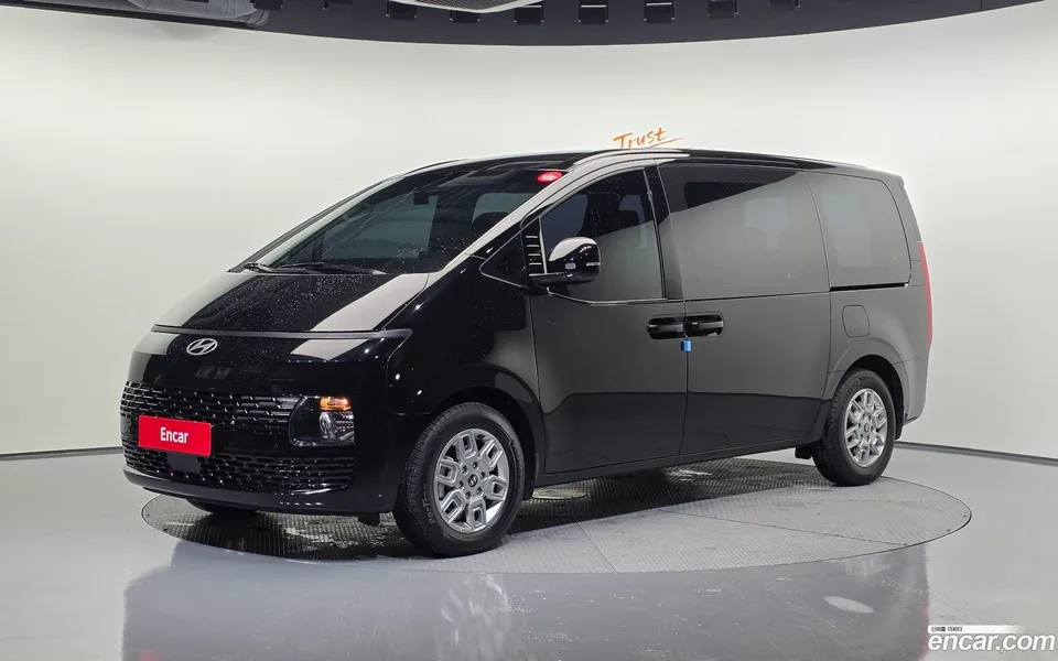Hyundai Staria HEV 1.6 9 2025 — фото 1, купить с доставкой в Москву