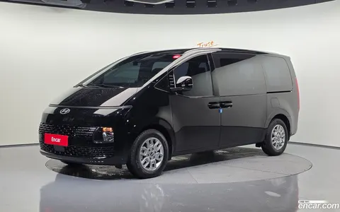 Hyundai Staria 2025 купить в Москве
