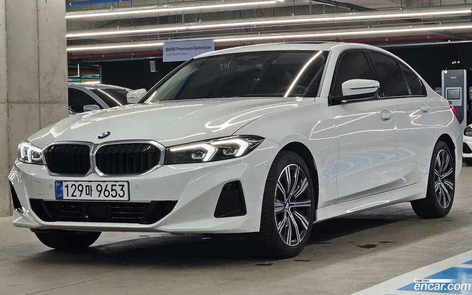 BMW 3 Series 320i 2025 — фото 1, купить с доставкой в Москву