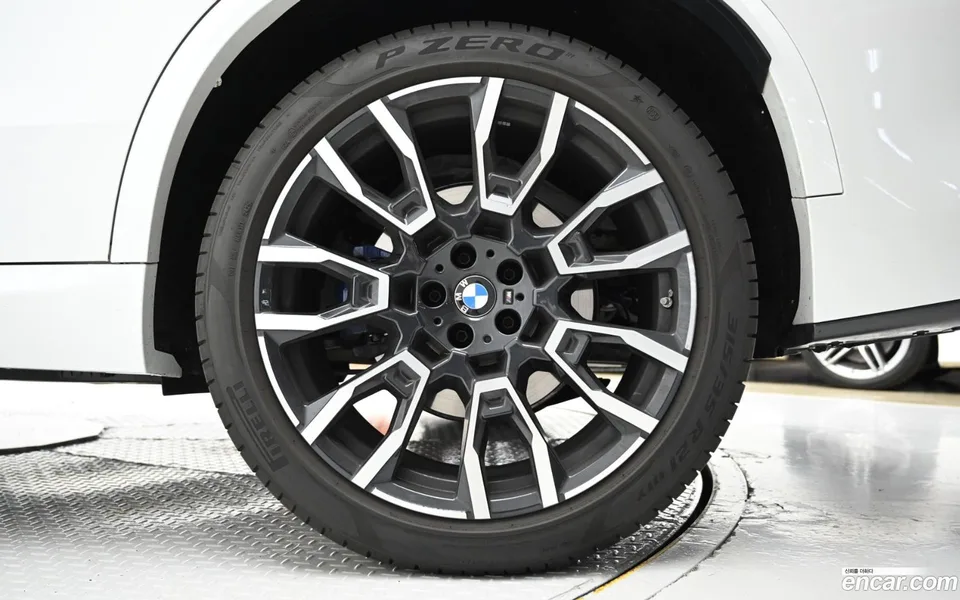 BMW X5 xDrive 30d M 2025 — миниатюра 5