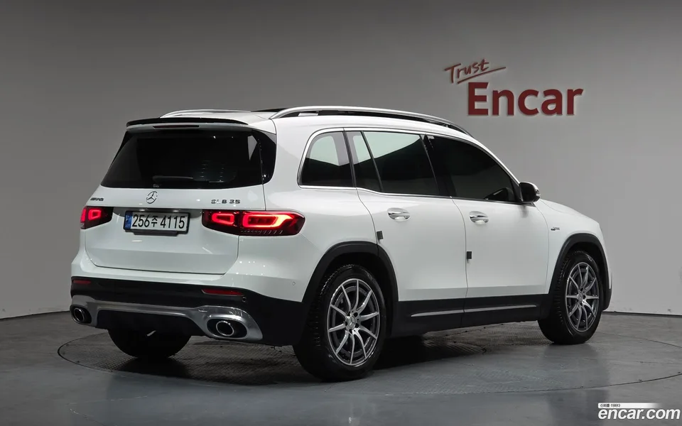 Mercedes-Benz GLB-Class AMG GLB35 4MATIC 2022 — миниатюра 2