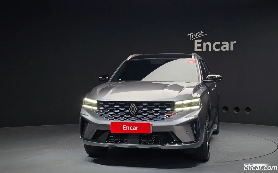 Renault Samsung Grand Koleos 1.5 E-TECH 2WD 2024 — миниатюра 3