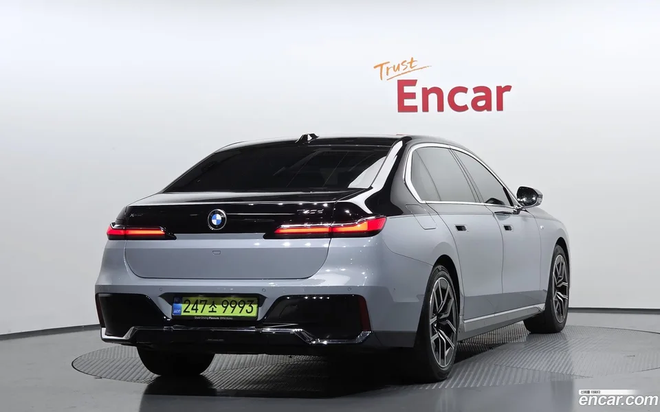 BMW 7 Series 740d xDrive M 2025 — миниатюра 2