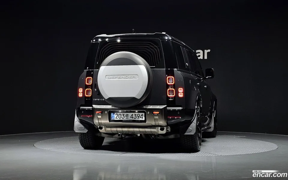 Land Rover Defender 110 P400 X 2024 — миниатюра 4