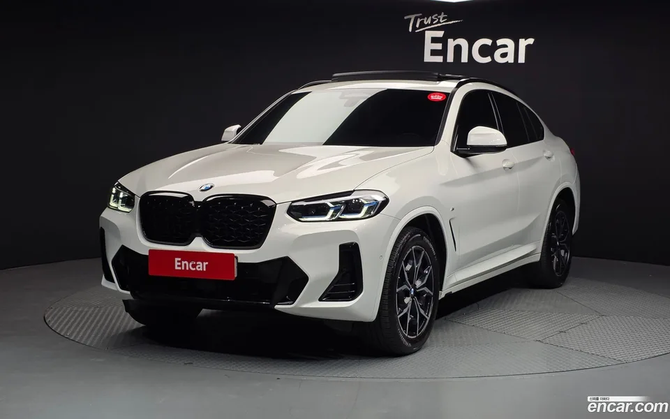BMW X4 xDrive20i M 2023 — фото 1, купить с доставкой в Москву