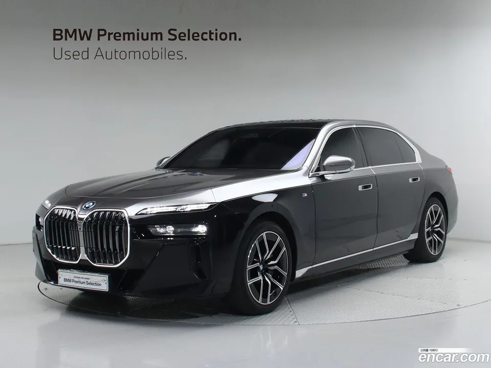 BMW i7 eDrive 50 M 2023 — фото 1, купить с доставкой в Москву