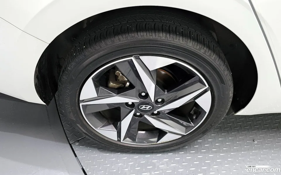 Hyundai Avante 1.6 2022 — миниатюра 5