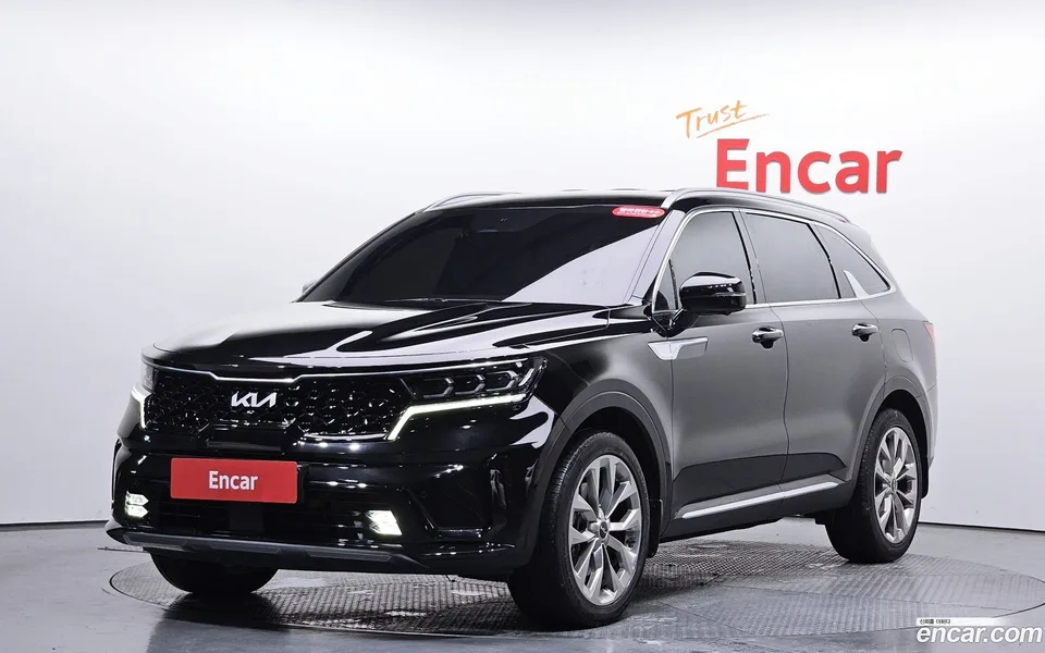 Kia Sorento 2.5T 2WD 2023 — фото 1, купить с доставкой в Москву