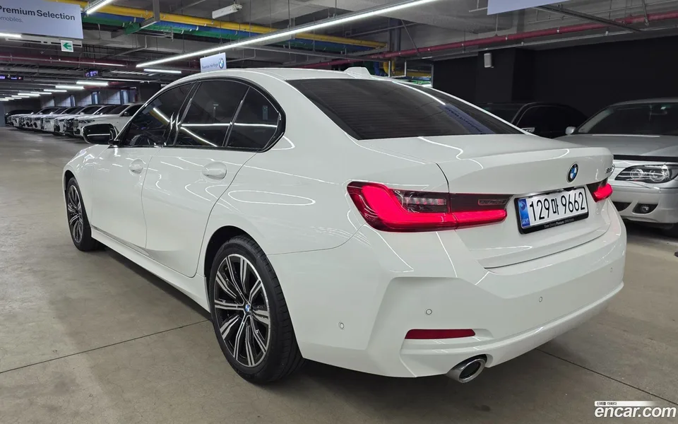 BMW 3 Series 320i 2025 — миниатюра 2