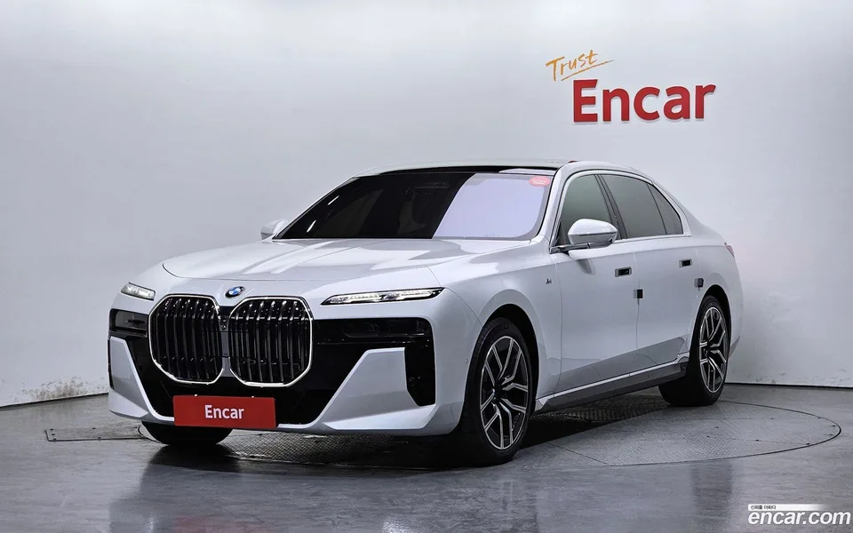 BMW 7 Series 740d xDrive M 2024 — фото 1, купить с доставкой в Москву